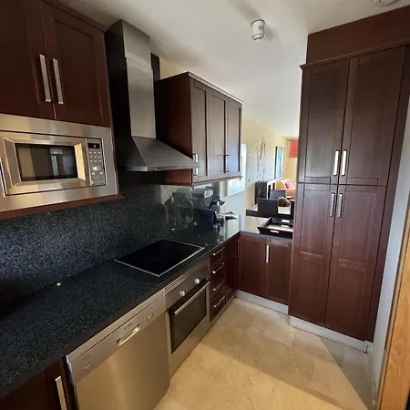 With Large Terrace, Bath & Magical Views Fuengirola